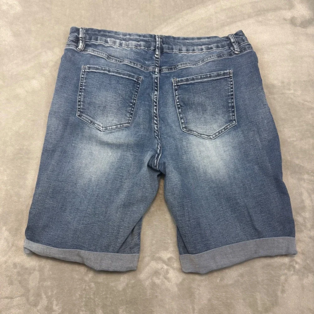 Royalty For Me Curvy Fit Blue Denim Bermuda Shorts Women Size 16 Distressed